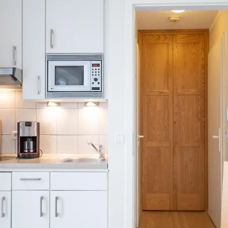 617, Seepark Apartment